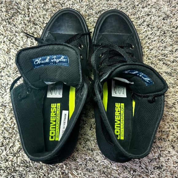 Converse Chuck Taylor All Star Shoes Womens Size 7 Triple Black Hi Top Skate - Picture 7 of 9